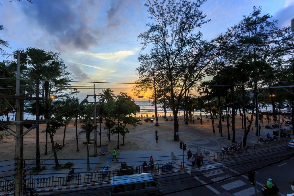 Patong Marina Hotel By Lofty Ngoại thất bức ảnh