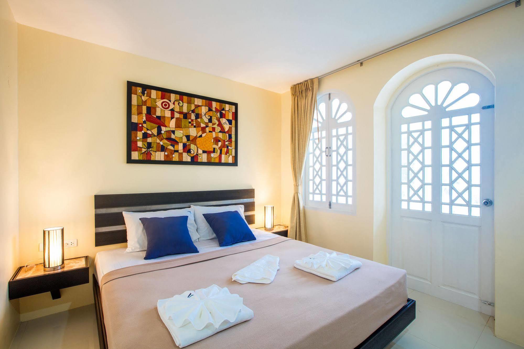 Patong Marina Hotel By Lofty Ngoại thất bức ảnh