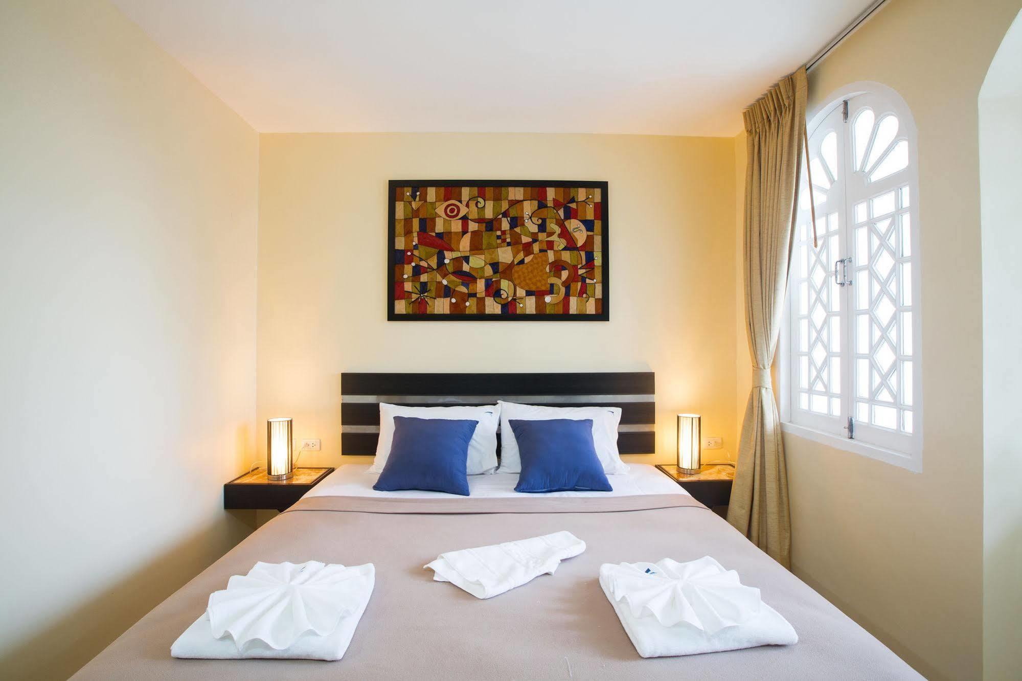 Patong Marina Hotel By Lofty Ngoại thất bức ảnh