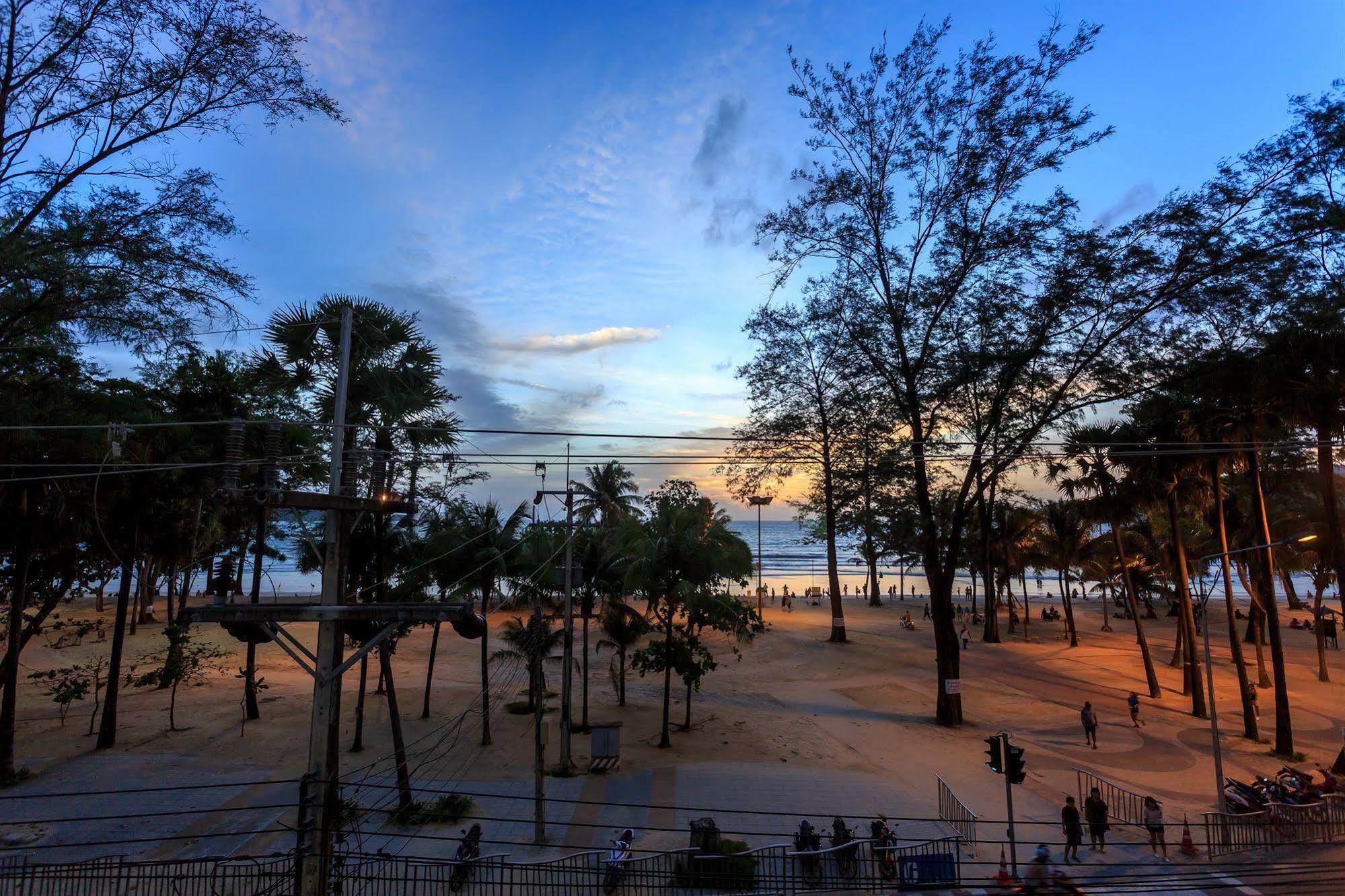 Patong Marina Hotel By Lofty Ngoại thất bức ảnh
