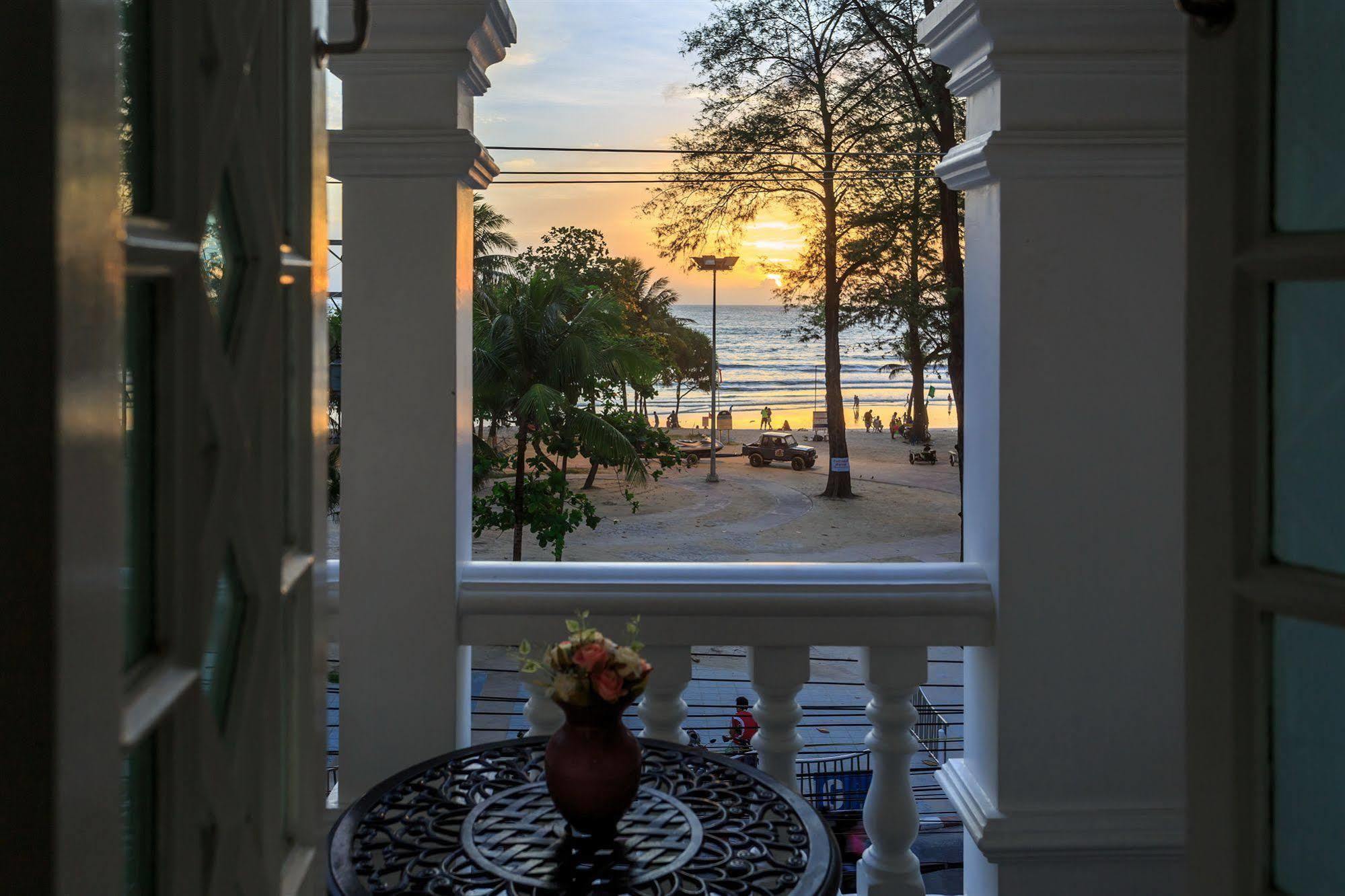 Patong Marina Hotel By Lofty Ngoại thất bức ảnh