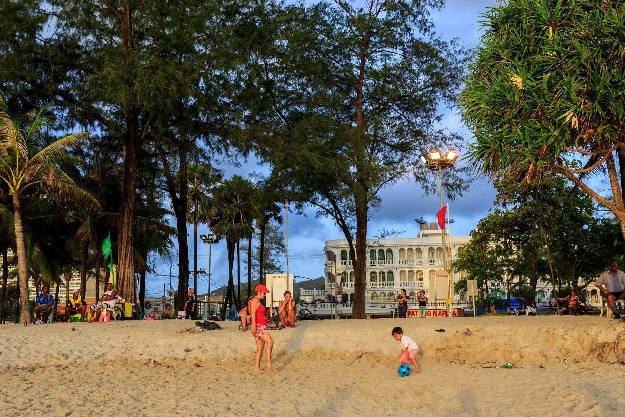 Patong Marina Hotel By Lofty Ngoại thất bức ảnh